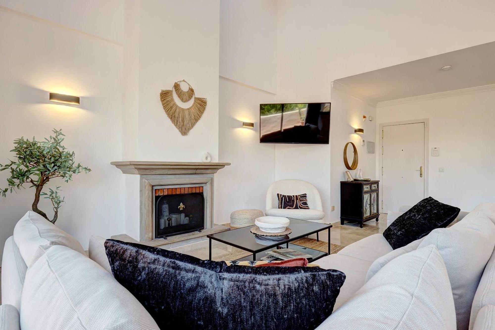 Apartment Santa Maria Elviria Golf Penthouse With Large Private Terrace And Sea Views -029 Marbella