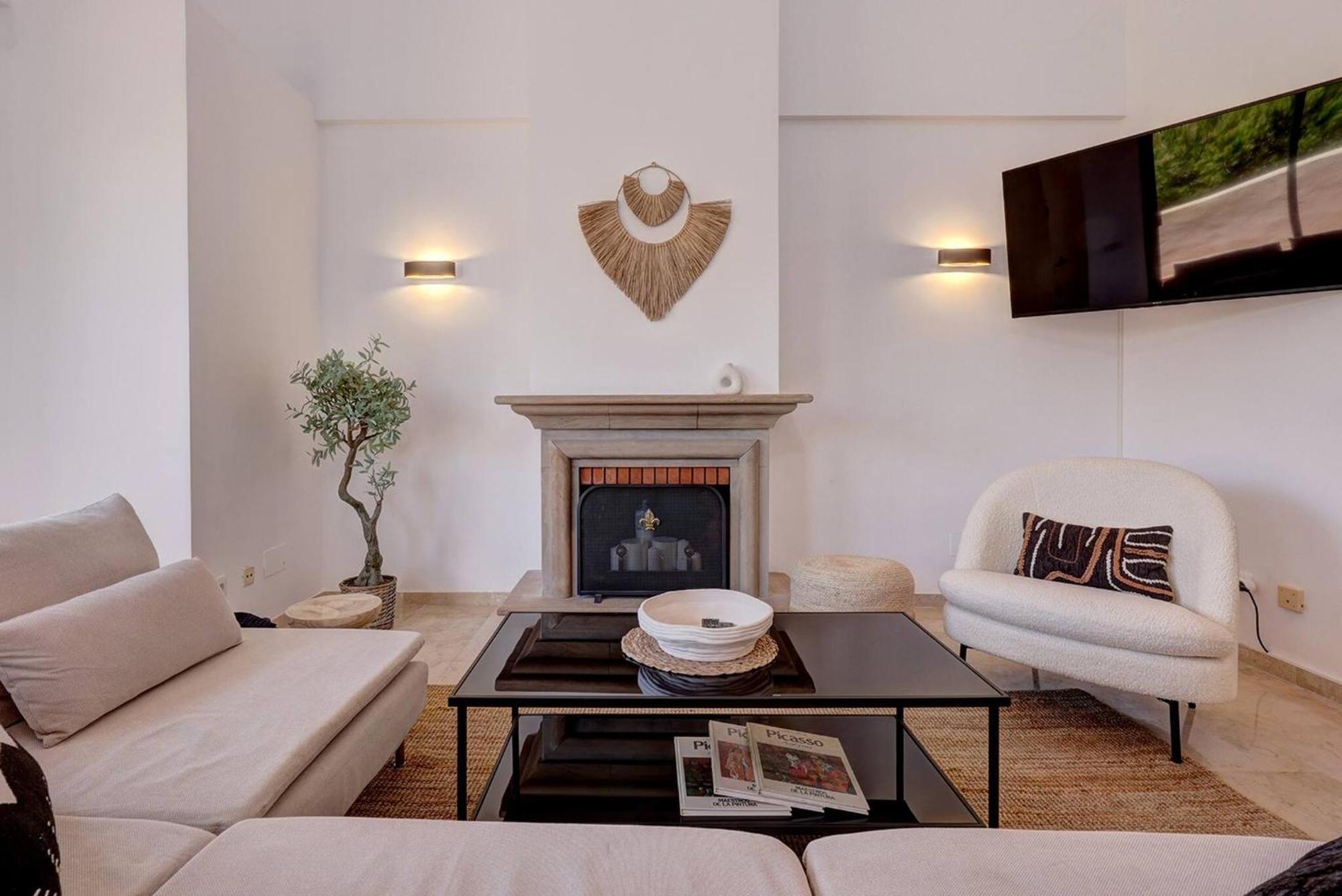 Santa Maria Elviria Golf Penthouse With Large Private Terrace And Sea Views -029 Apartment *